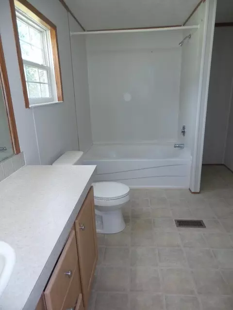 124 Davidson Rd, Lancing, TN 37770 photo 12