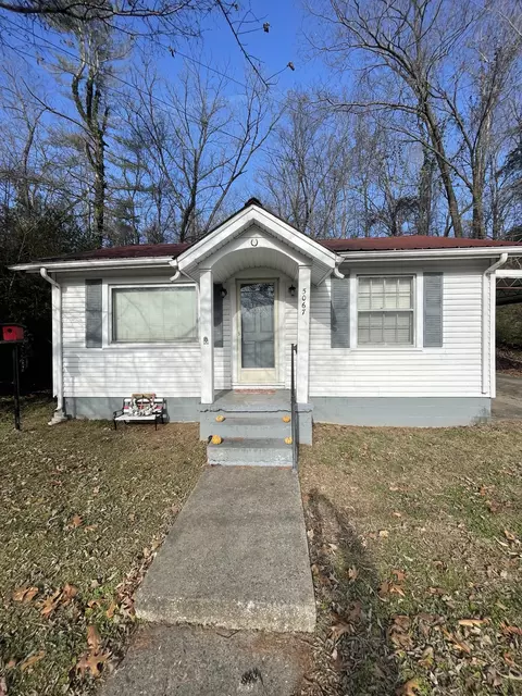 5067 E Main St, Erin, TN 37061