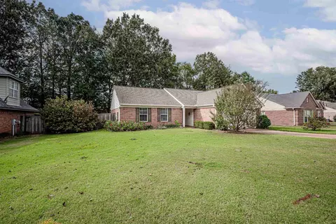45 Oakland Woods Cv, Oakland, TN 38060