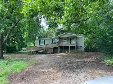 143 NE Broadway St, Charleston, TN 37310