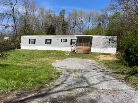1915 Lakewood Ave #32 & 33, Soddy Daisy, TN 37379