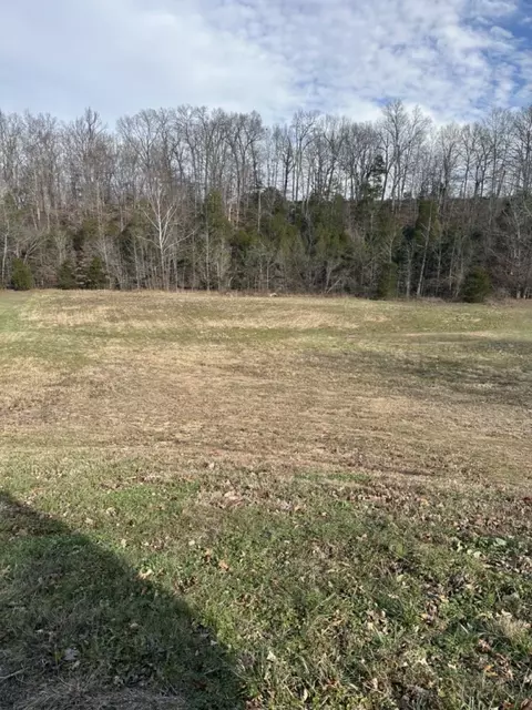 4080 Summit Dr, Greenbrier, TN 37073