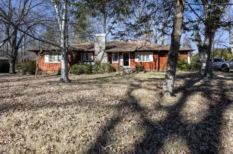 303 Jackson Cir, Tullahoma, TN 37388
