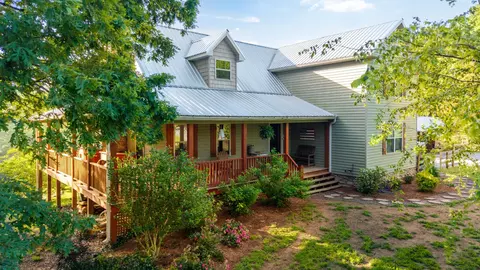 310 Moore Circle Rd NW, Charleston, TN 37310