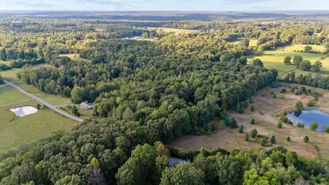 1127 E Pruett Rd, Dickson, TN 37055 photo 2