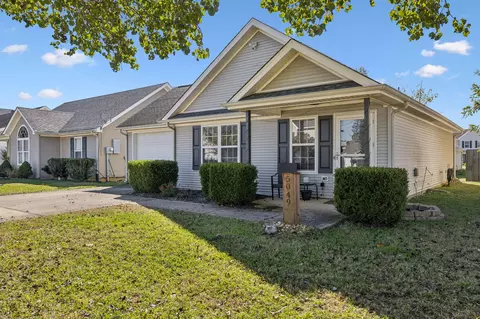 5049 Tabitha St, Murfreesboro, TN 37129 photo 2