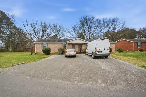 100 Gayla Ct, Portland, TN 37148