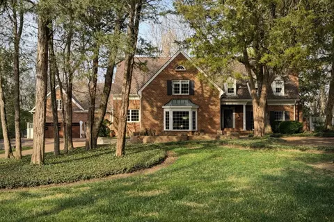 1142 Brookwood Ln, Nashville, TN 37220