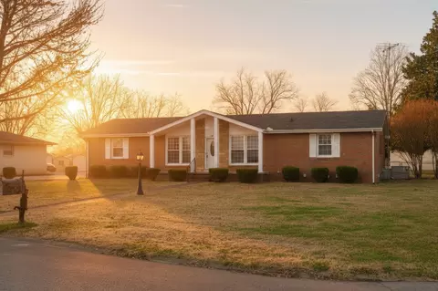 100 Sun Cir, Shelbyville, TN 37160