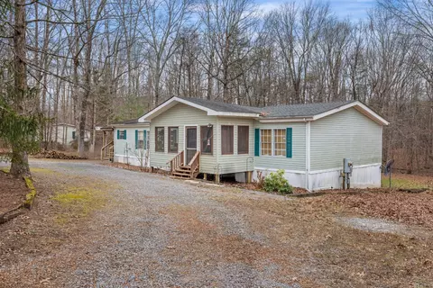 9807 Miller Country Rd, Soddy Daisy, TN 37379