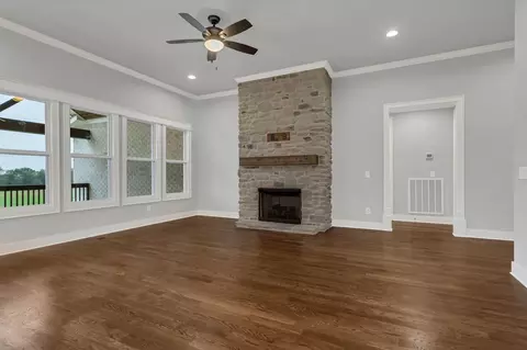 Living - 1581 John Sharp Rd, Spring Hill, TN 37174 photo 1 of 4