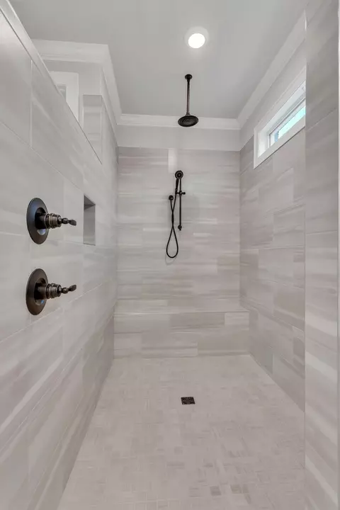 Bath - 1581 John Sharp Rd, Spring Hill, TN 37174 photo 5 of 14