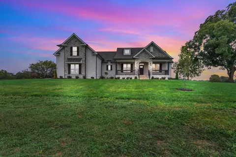 Exterior - 1581 John Sharp Rd, Spring Hill, TN 37174 photo 2 of 17