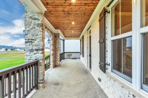 Exterior - 1581 John Sharp Rd, Spring Hill, TN 37174 photo 7 of 17
