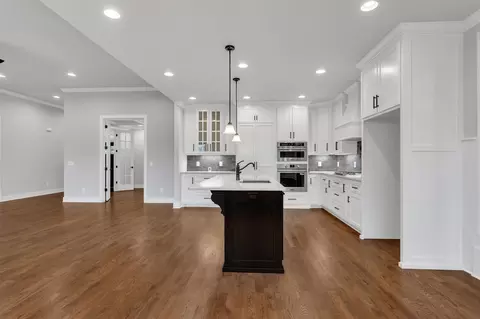 Kitchen - 1581 John Sharp Rd, Spring Hill, TN 37174 photo 1 of 4