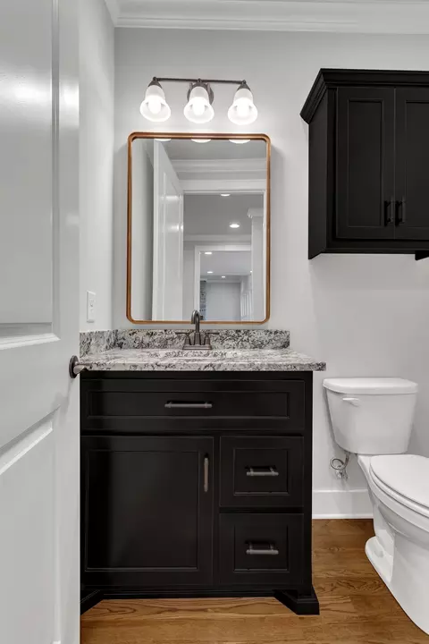 Bath - 1581 John Sharp Rd, Spring Hill, TN 37174 photo 6 of 14