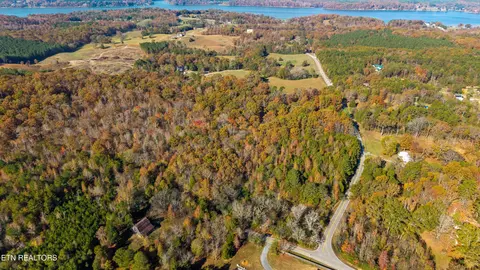 4963 Parker Loop Rd, Birchwood, TN 37308 photo 4