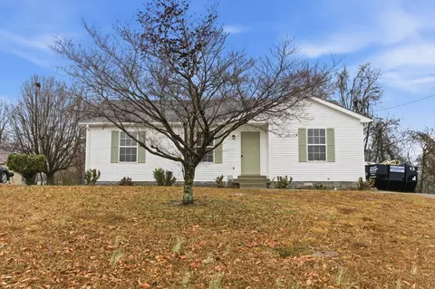 906 Spruce St, Springfield, TN 37172