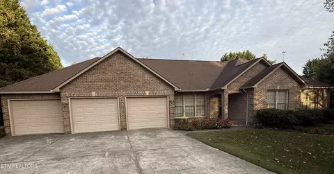 1656 Peppertree Dr, Alcoa, TN 37701