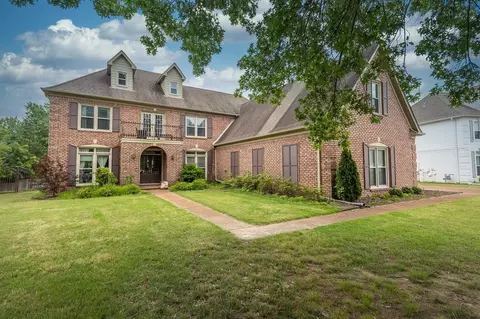 1796 Campden Dr, Collierville, TN 38017