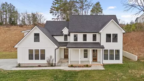 3511 Hawks Creek Dr, Apison, TN 37302