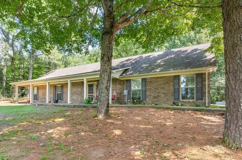 812 Good Hope Rd, Leoma, TN 38468