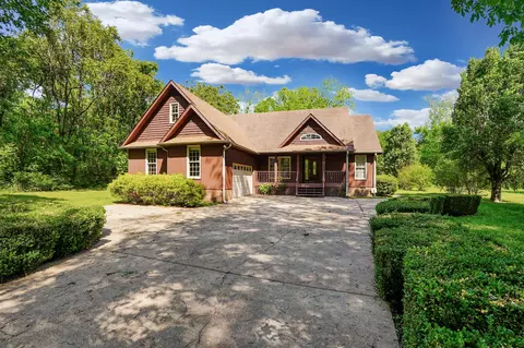 31 White Oak Rd, Stewart, TN 37175