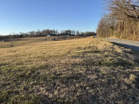 31 Short East Rd, Moss, TN 38575