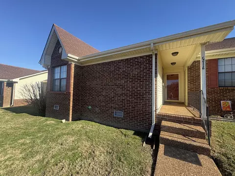 2116 Mockingbird Ln #C, Springfield, TN 37172
