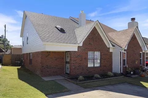 6745 Ross Ridge Dr, Memphis, TN 38141
