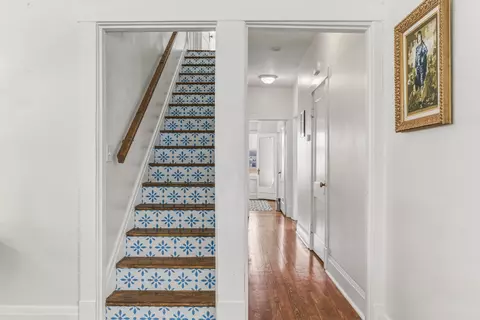 Entry Way - 610 5th Ave W, Springfield, TN 37172 photo 3 of 5