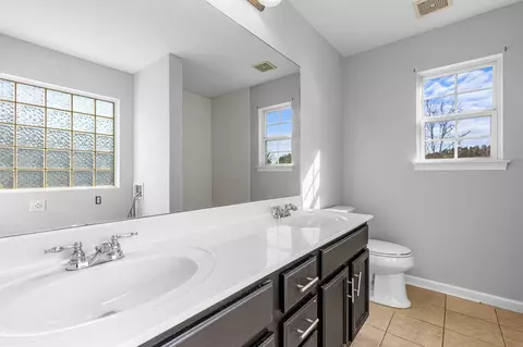 Bath - 58 Oak Run, Rock Spring, GA 30739 photo 1 of 2
