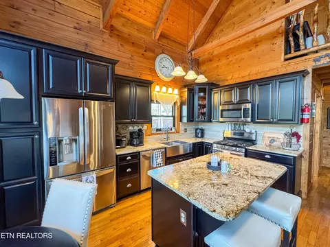 390 John J Smith Rd, Oneida, TN 37841 photo 17