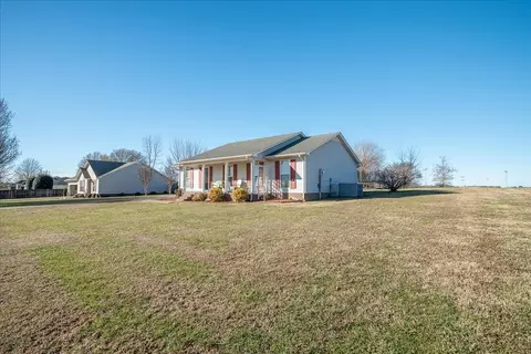 Other - 617 2nd Ave S, Loretto, TN 38469 photo 2 of 6