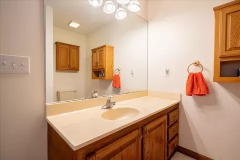 Bath - 617 2nd Ave S, Loretto, TN 38469 photo 4 of 4