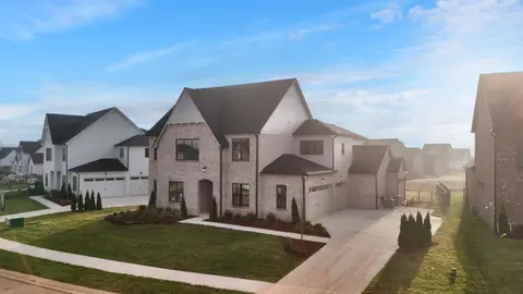 7509 Sutcliff Dr, College Grove, TN 37046