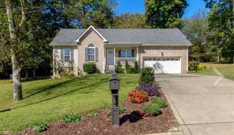 105 Donovan Ct, Hendersonville, TN 37075