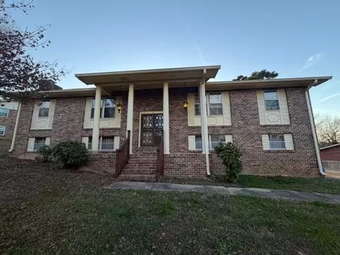 1224 King Arthur Rd, Chattanooga, TN 37421