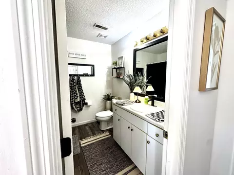 Bath - 2747 Windwalker Ct, Murfreesboro, TN 37128 photo 1 of 2