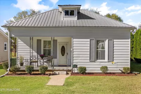 803 Bell Ave, Lenoir City, TN 37771