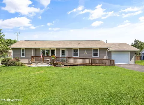 201 Hickory Ln, Sweetwater, TN 37874