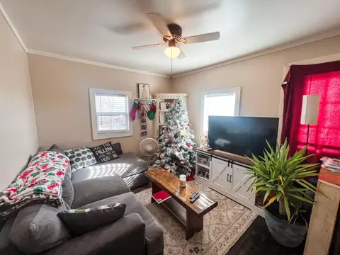 Living - 486 Water View Loop, Savannah, TN 38372 photo 2 of 4
