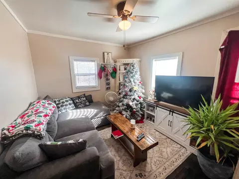 Living - 486 Water View Loop, Savannah, TN 38372 photo 3 of 4