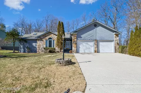 107 Walden Ridge Dr, Crossville, TN 38558