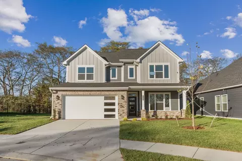 1342 Linn Cove Ct, Gallatin, TN 37066