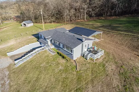 1189 Sumac Rd, Pulaski, TN 38478