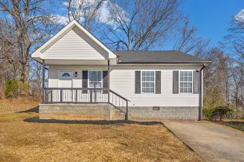 307 Lafayette Point Cir, Clarksville, TN 37042
