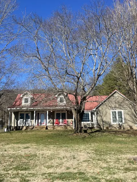 3692 Neeley Hollow Rd, Columbia, TN 38401