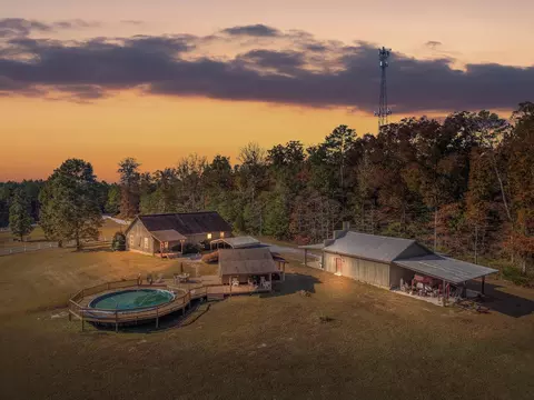 274 R J St, Chatsworth, GA 30705