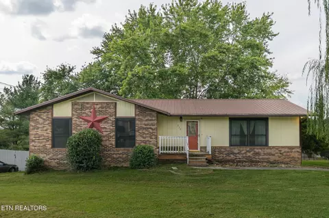 230 Grandview Dr, Kodak, TN 37764